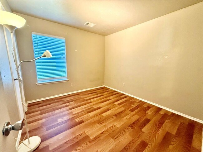 Building Photo - 15327 Harris Canyon Ln