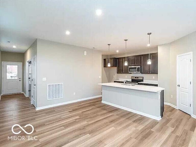 Building Photo - 10309 Gateway Dr