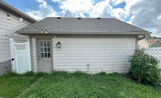 Building Photo - 9109 Otter Ln