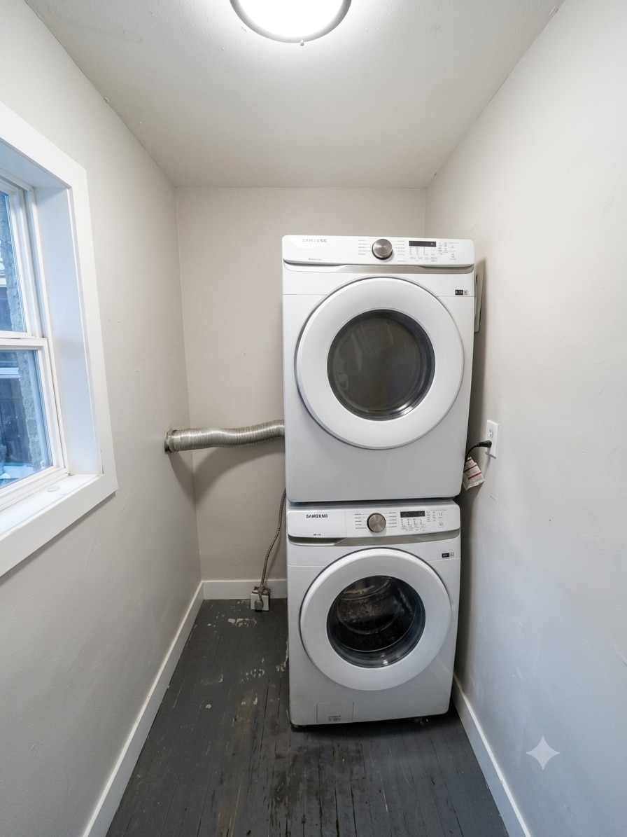Building Photo - 1464 Elmira St