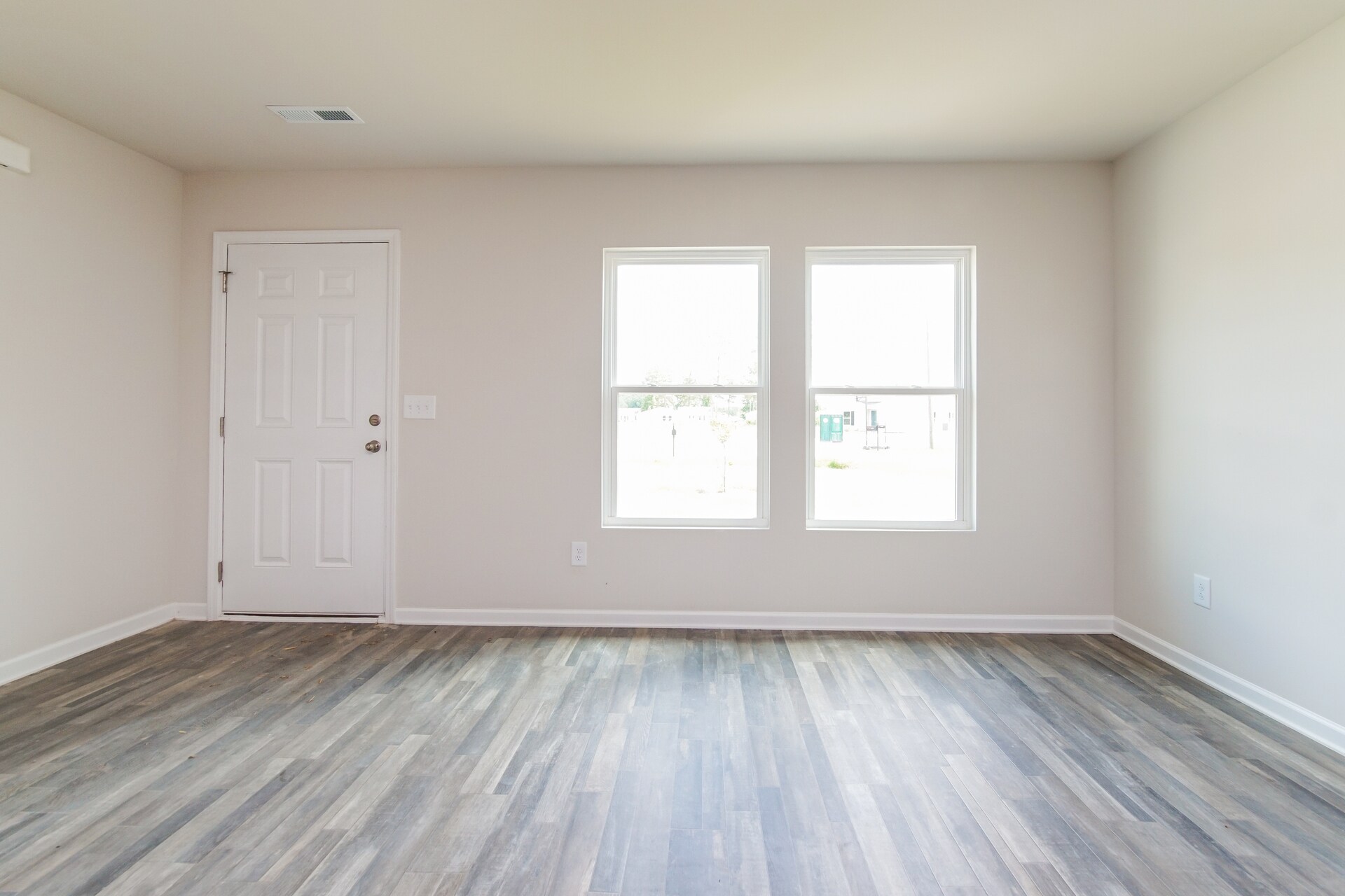 Building Photo - 2208 Cotton Dr