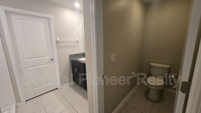 Building Photo - 10335 Blue Plume Ct