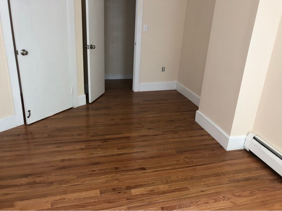 Building Photo - 883 Harrison Ave