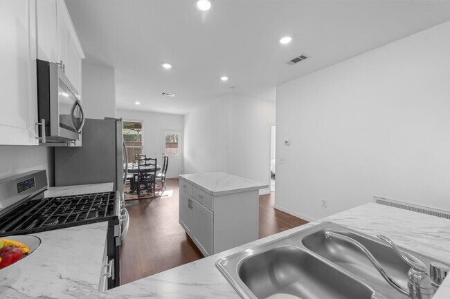 Building Photo - 14502 Rustic Birch Dr