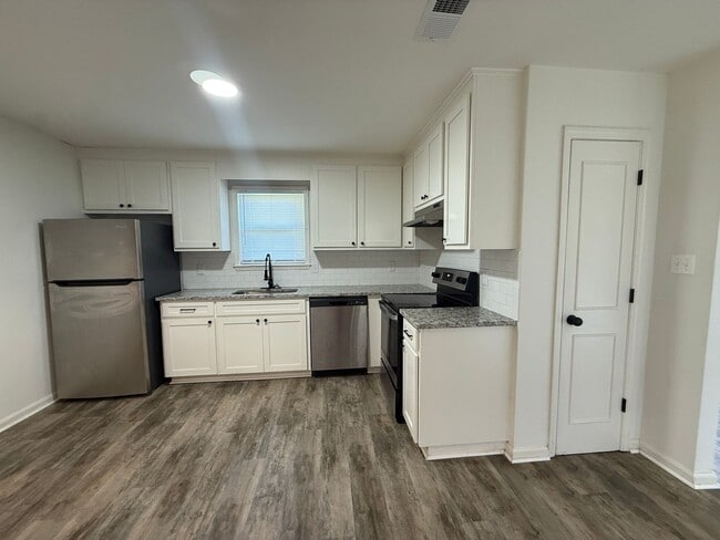 Building Photo - 2 bed/1 bath duplex in Harlem, GA