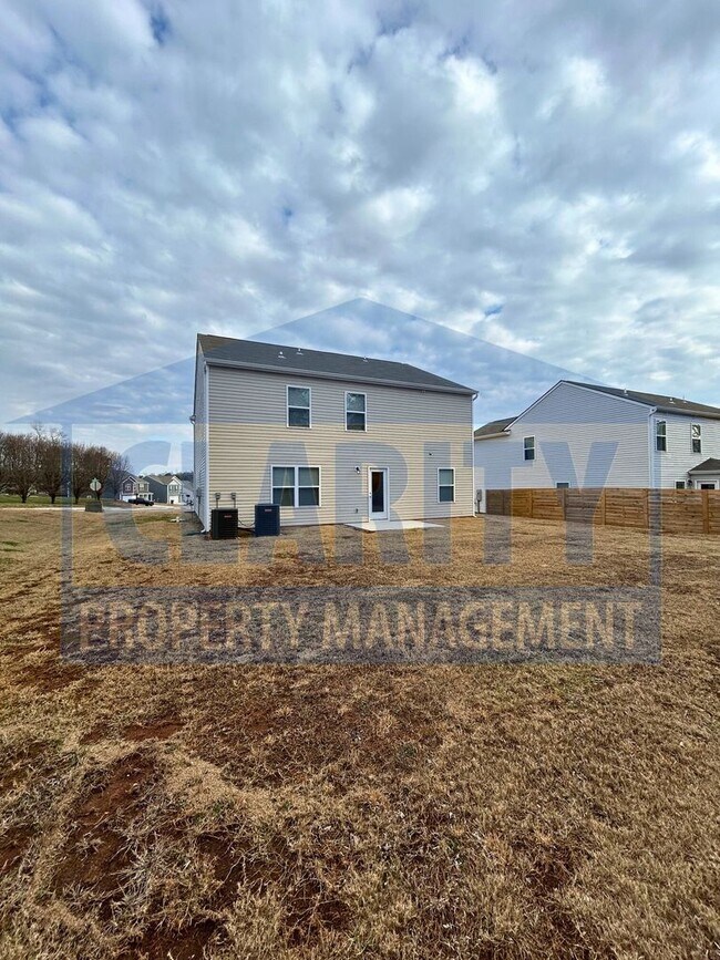 Building Photo - Beautiful home in Athens, TN!