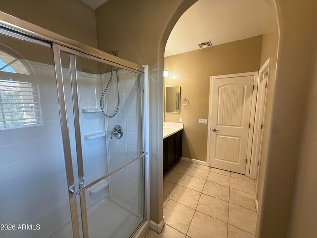 Building Photo - 1367 S Country Club Dr