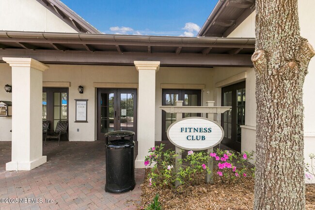 Building Photo - 311 Bay Lk Dr