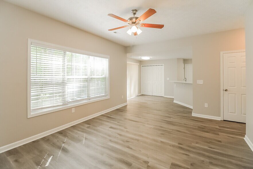 Building Photo - 330 Derby Dr