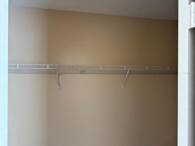 Building Photo - 3208 Fairfield Dr