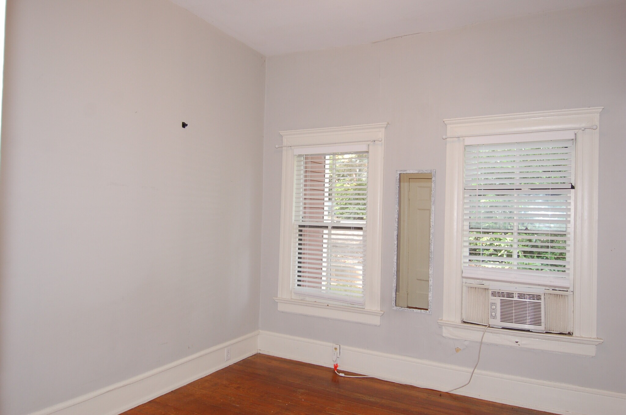 Building Photo - 801 Glenwood Ave