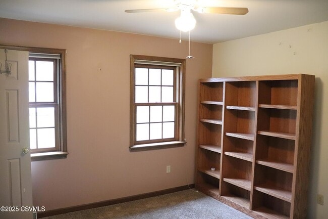 Building Photo - 108 Hawk Ridge Rd