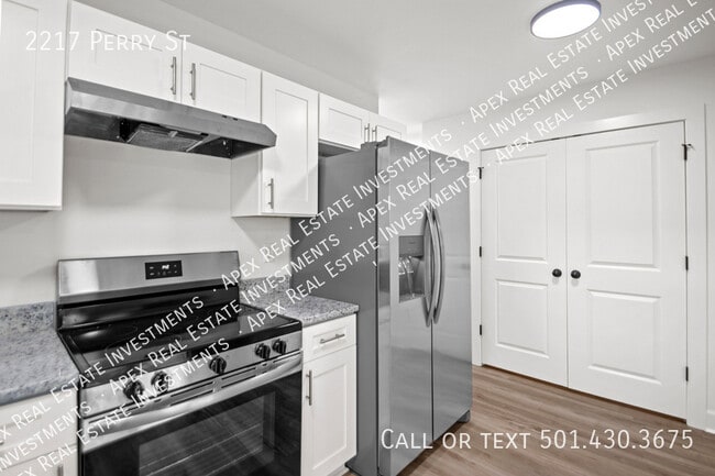 Building Photo - 2217 Perry St