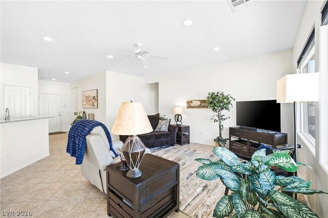 Building Photo - 2635 Solera Moon Dr