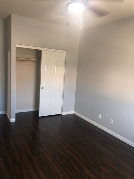 2nd BR (2nd Fl) - 263 Garden Trellis Ct