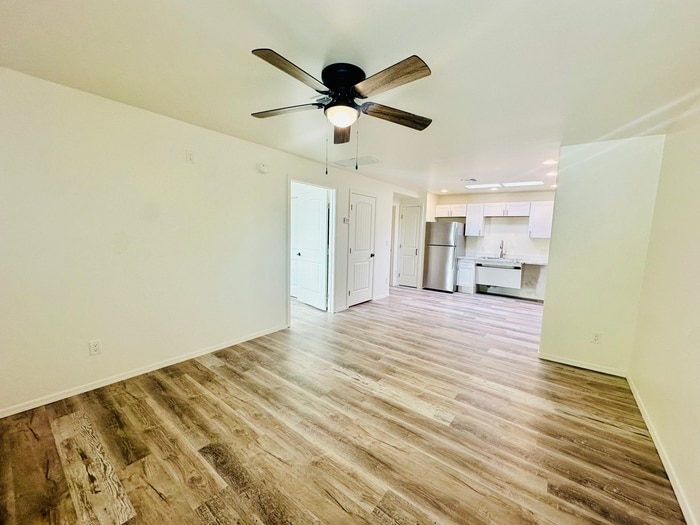 Building Photo - 1337 W Pennington St