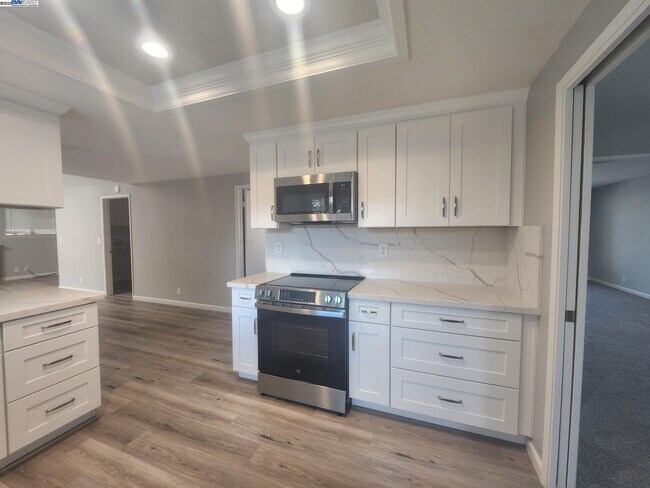 Building Photo - 2910 Yorkshire Ct