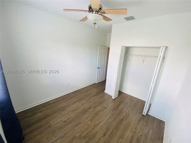 Building Photo - 3556 NW 29th Ct