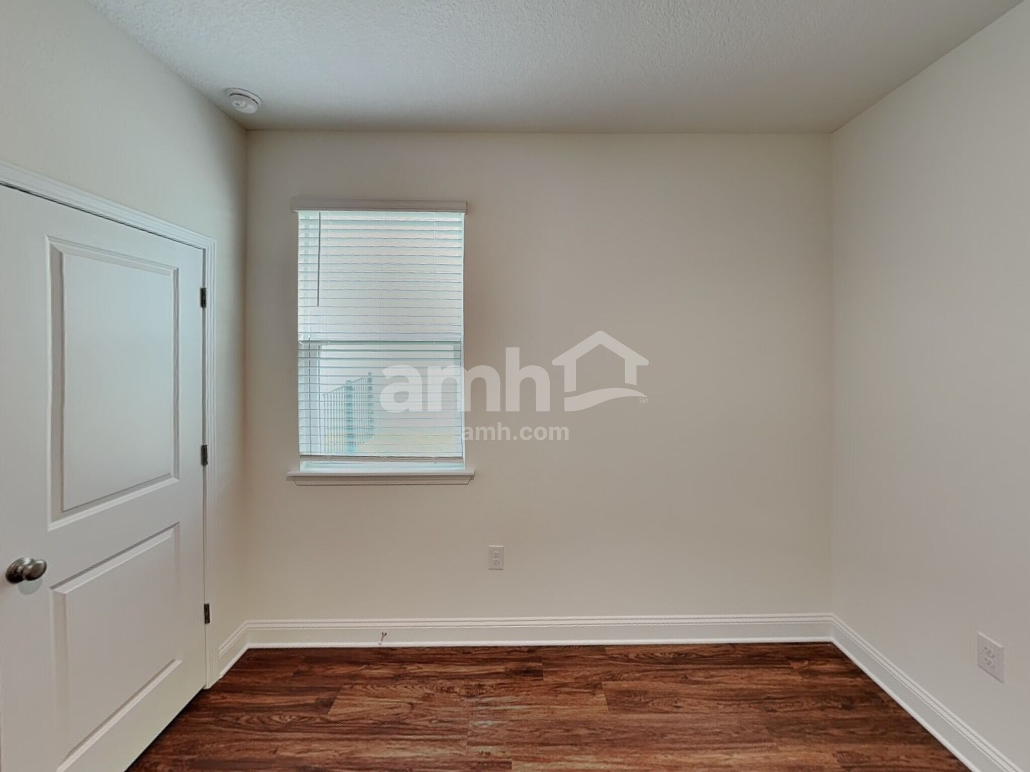 Building Photo - 264 Onate Cir