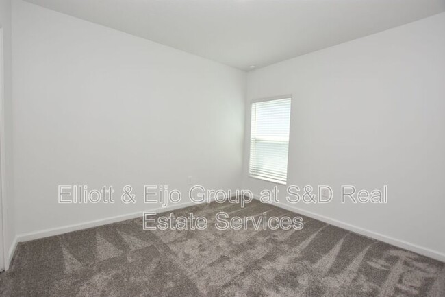 Building Photo - 856 Timberland Dr