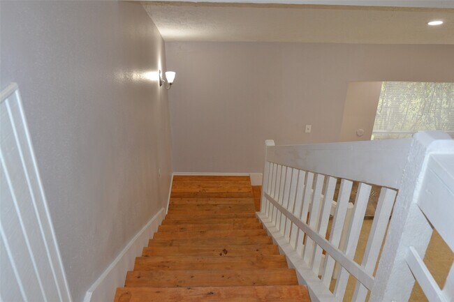 Building Photo - 12023 Woolford Dr