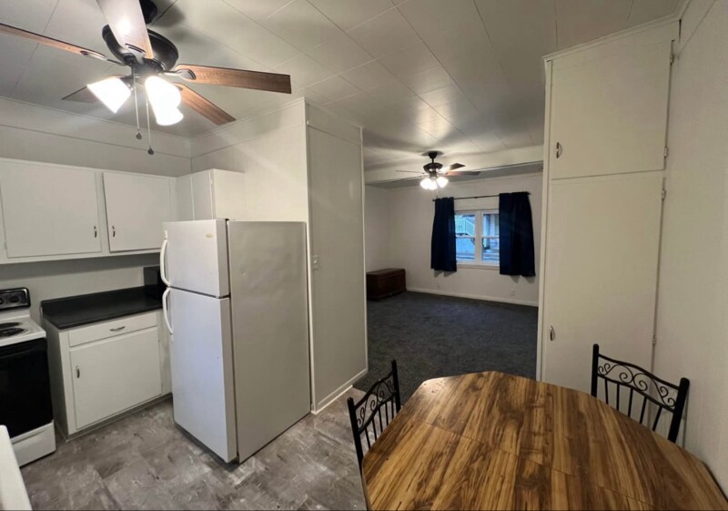 Building Photo - 611 N 3rd St