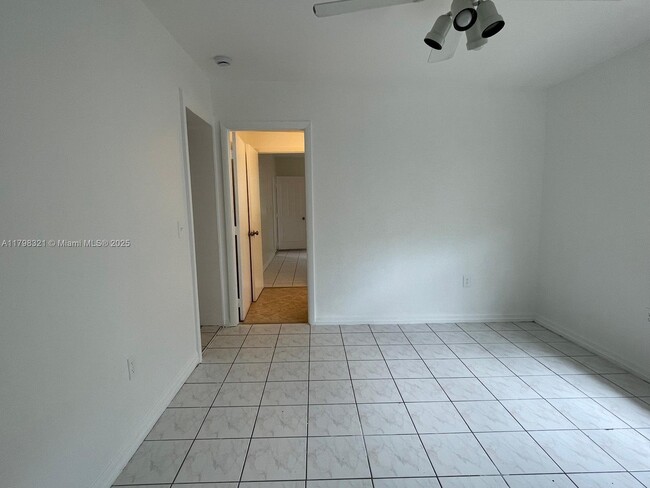 Building Photo - 4420 NW 60th St