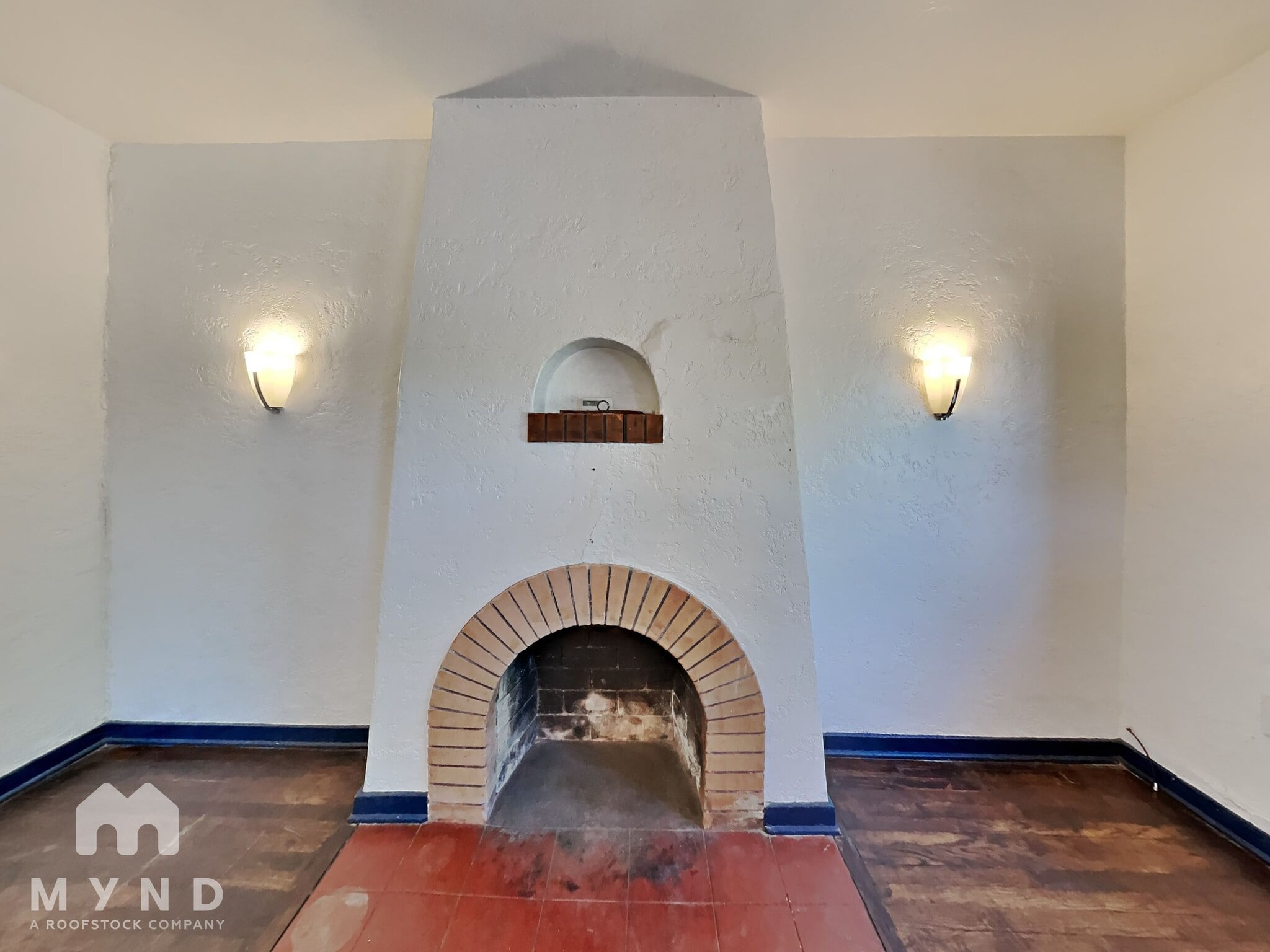 Building Photo - 312 E 19th St