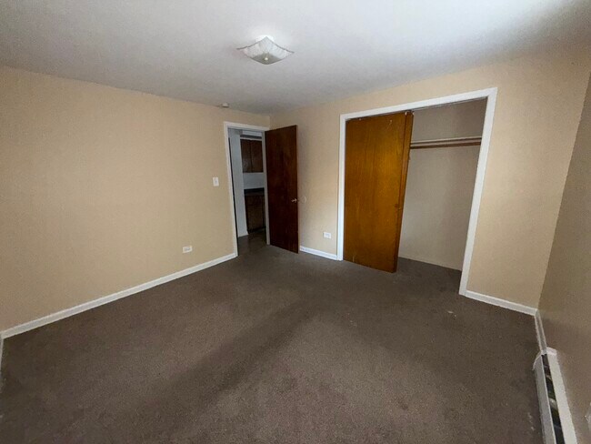 Building Photo - 1246 S 51st Ct