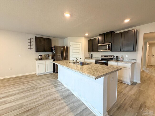 Building Photo - 4382 Redbay Ct