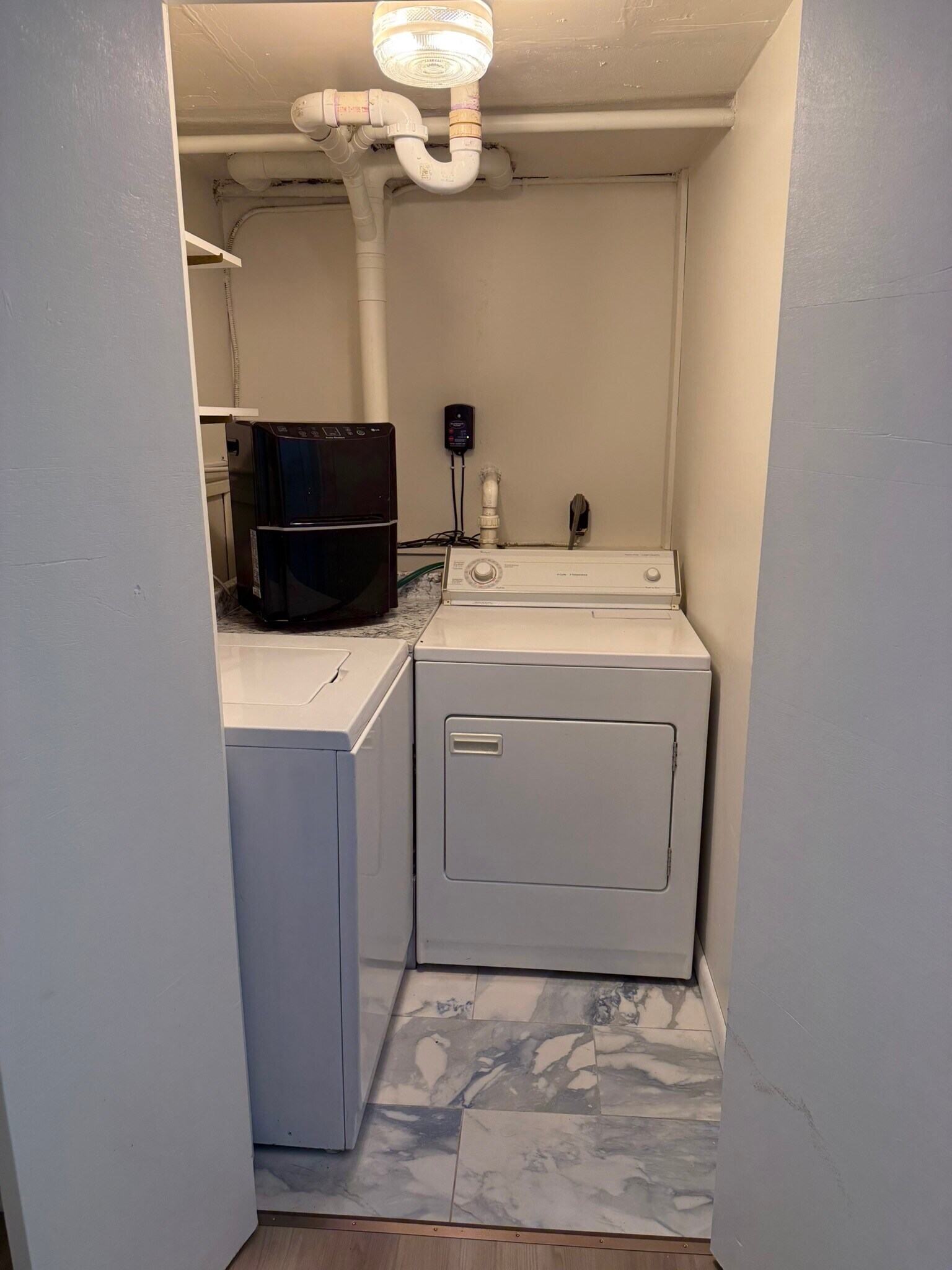 Lower Level - Laundry Room - 38 Nursery St