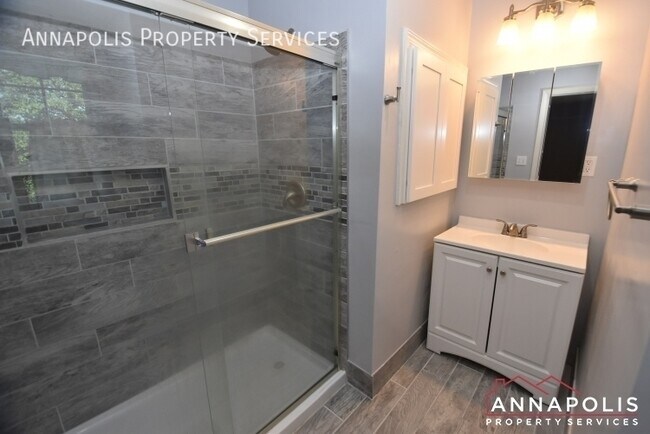 Building Photo - 843 Harbor View Terrace