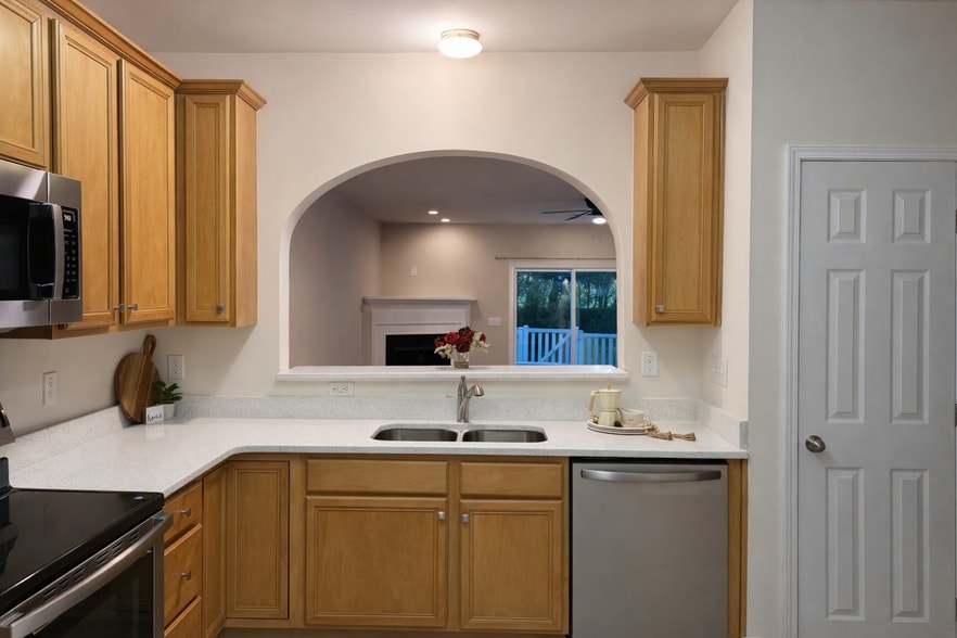 Building Photo - 2207 Bankshill Row