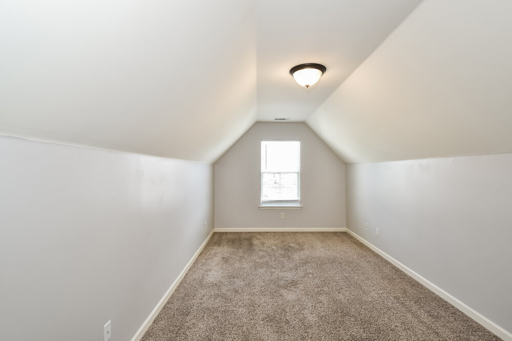 Building Photo - 2639 Cherry Tree Dr