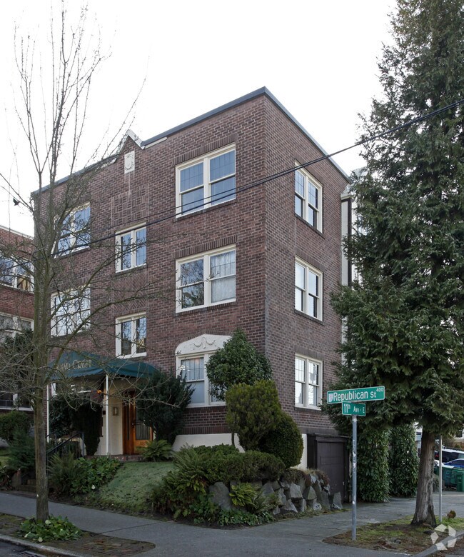 Briarcrest Apartments 1103 E Republican St Seattle WA 98102