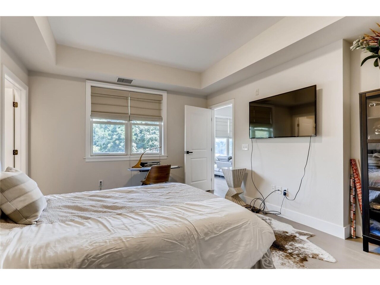 Building Photo - 2200 S University Blvd