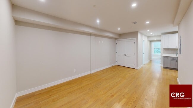 Building Photo - 220-222 Tremont St. Unit 2D