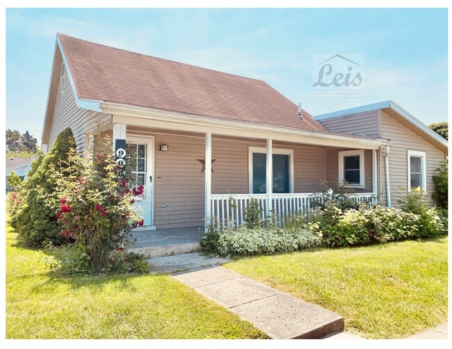 Primary Photo - 900 Boal Ave