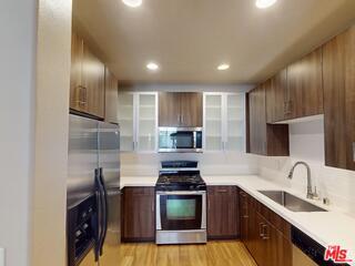 Building Photo - 1041 Glendon Ave