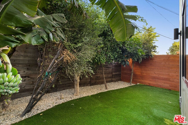 Building Photo - 3909 W Exposition Blvd