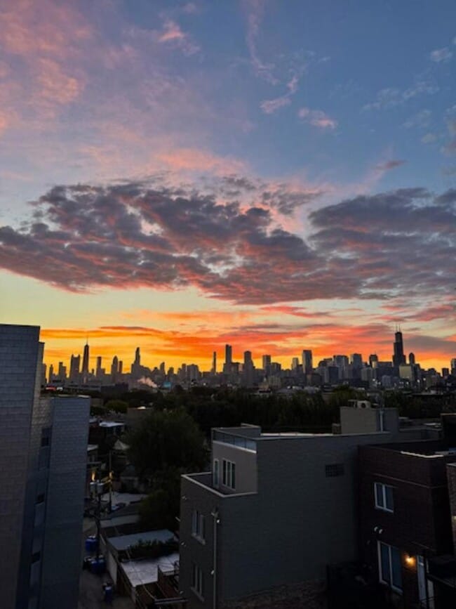 Building Photo - 1521 W Haddon Ave