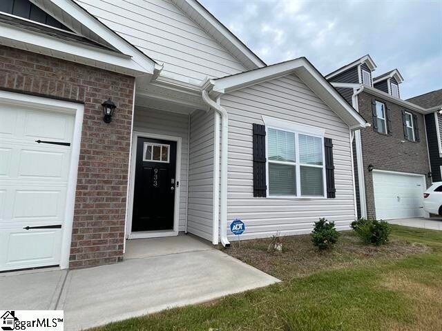 Building Photo - 933 Greyford Ln