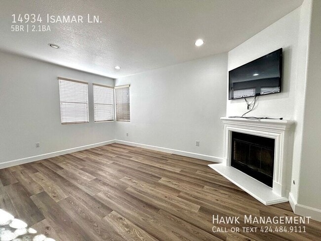 Building Photo - 14934 Isamar Ln