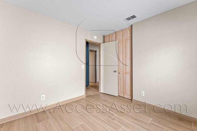 Building Photo - Welcoming 3 Bed / 2 Bath Home in a Peaceful Murrieta Neighborhood