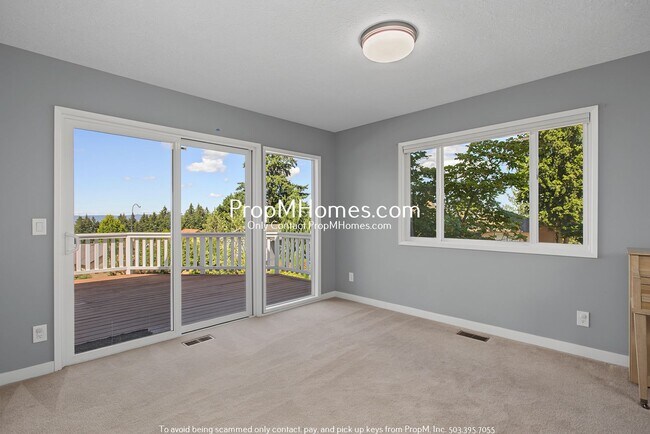 Building Photo - 8271 SW 184th Ave