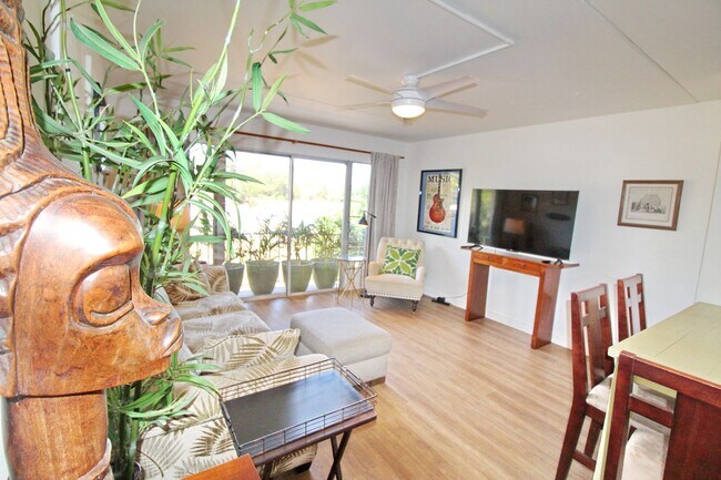 Building Photo - Kihei Villa - Nicely Furnished 1Bed/1Bath located in the heart of Kihei across the street from th...