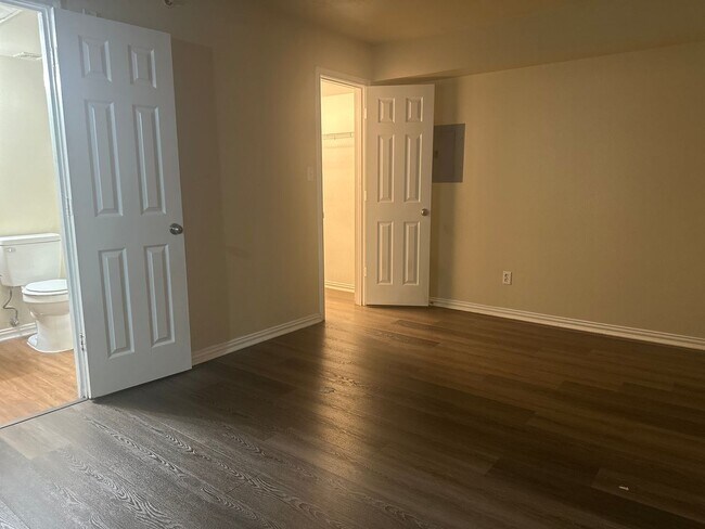 Building Photo - Affordable 1 Bedroom 1 Bathroom Condo with Loft