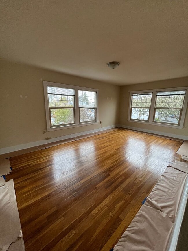 Interior Photo - Loch Kelden Apartments