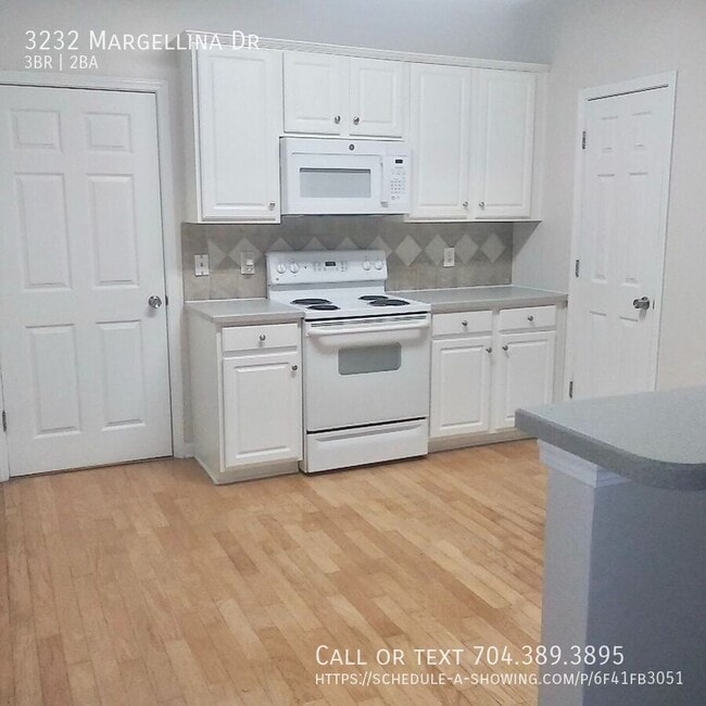 Building Photo - 3232 Margellina Drive