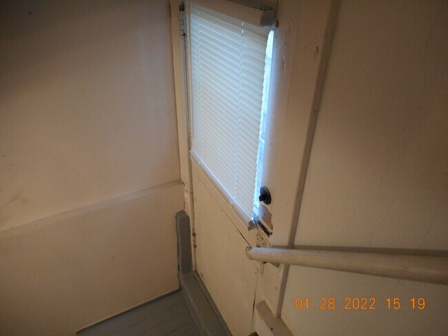 West Side Door - 3558 Jones St